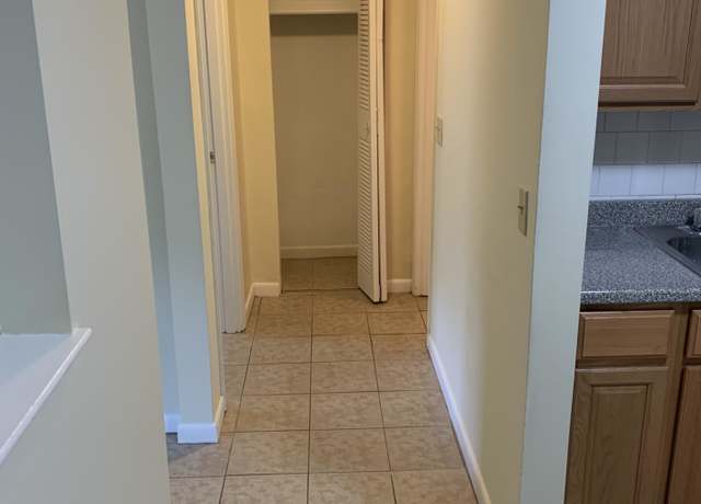 Photo of 740 Central St Unit H13, Leominster, MA 01453