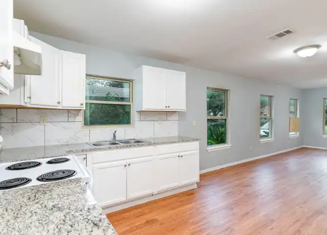 Property at 3715 Hancock St, Dallas, TX, 75210, 4 beds, 2 baths, [object Object]
