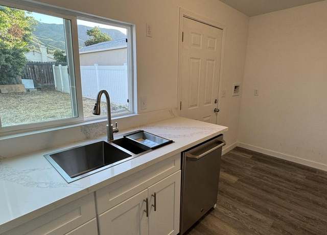 Photo of 17995 Grand Ave, Lake Elsinore, CA 92530