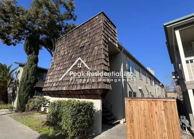 Property at 2223 P St Unit 2, Sacramento, CA, 95816, 1 bed, 1 bath, [object Object]
