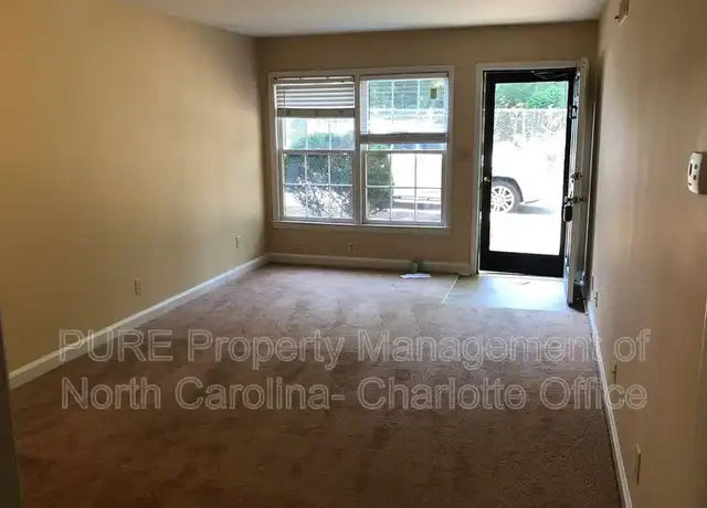 Property at 2804 Carriage Dr, Winston-Salem, NC, 27106, 1 bed, 1 bath, [object Object]