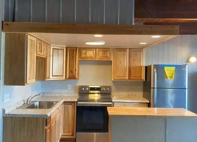 Property at 808 W 29th Pl Unit 2, Anchorage, AK, 99503, 1 bed, 1 bath, [object Object]