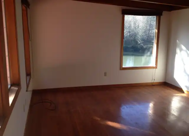 Property at 4262 Siletz Hwy, Lincoln City, OR, 97367, 2 beds, 2 baths, [object Object]