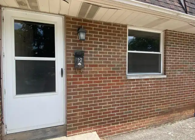 Property at 53 Neil St #2, Delaware, OH, 43015, 2 beds, 1 bath, [object Object]