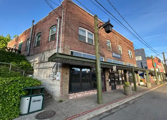 Property at 834 Bay St Unit 10, Port Orchard, WA, 98366, 1 bed, 1 bath, [object Object]