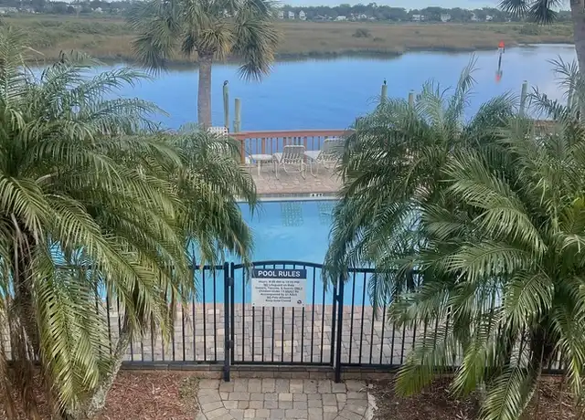 Property at 925 S Ponce de Leon Blvd, Saint Augustine, FL, 32084, 2 beds, 2.5 baths, [object Object]