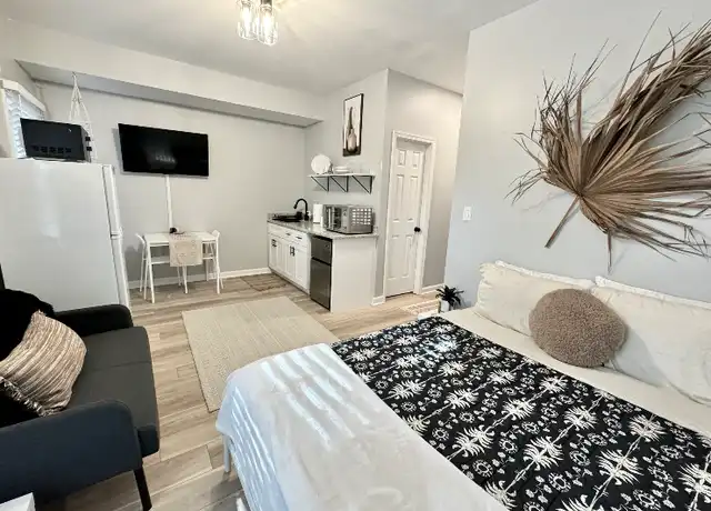 Property at 4483 Ocean View Ave Unit C, Virginia Beach, VA, 23455, 1 bed, 1 bath, [object Object]