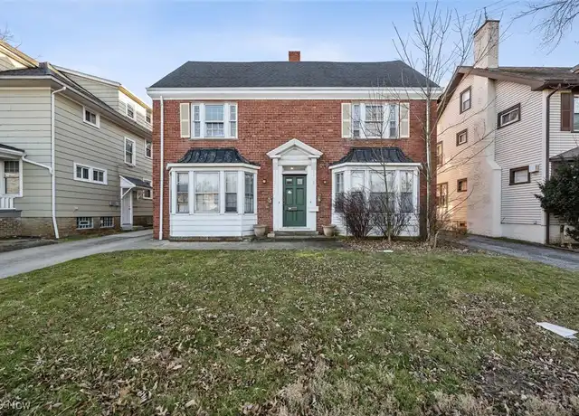 Property at 13108 Cedar Rd Unit 13110, Cleveland Heights, OH, 44118, 4 beds, 2 baths, [object Object]