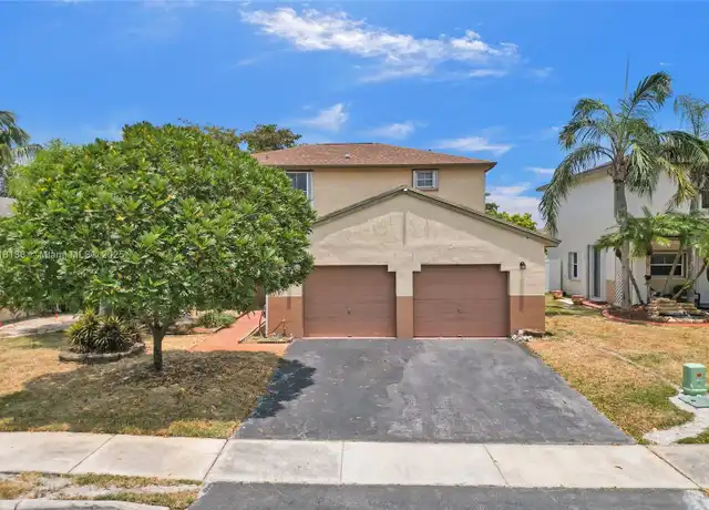 Property at 20727 NW 1st St, Pembroke Pines, FL, 33029, 3 beds, 2.5 baths, [object Object]