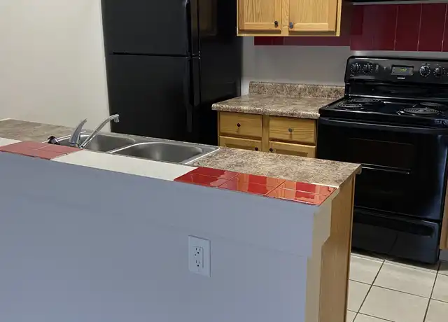 Property at 692 44th St SE Unit 7, Grand Rapids, MI, 49548, 2 beds, 1 bath, [object Object]