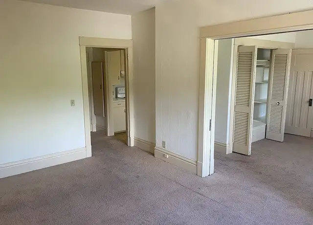 Photo of 311 N Broadway St, Aberdeen, WA 98520
