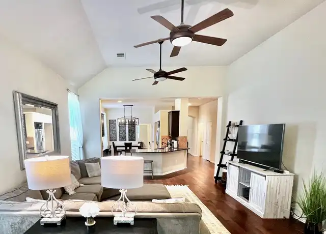 Property at 10512 Sexton Dr, McKinney, TX, 75072, 4 beds, 2 baths, [object Object]
