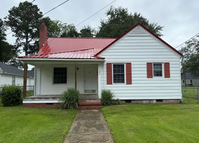 Property at 303 Warn St, Jacksonville, NC, 28540, 2 beds, 1 bath, [object Object]