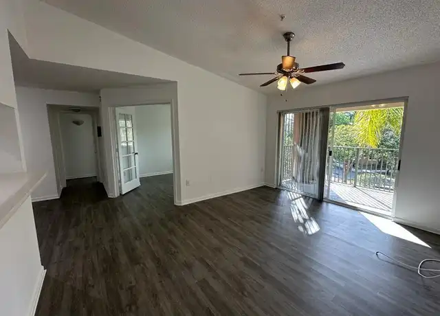 Property at 4844 FL-7 Apt 305, Coral Springs, FL, 33073, 2 beds, 1 bath, [object Object]