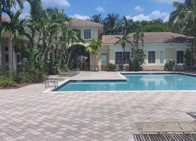 Property at 2427 Centergate Dr, Miramar, FL, 33025, 1 bed, 1 bath, [object Object]