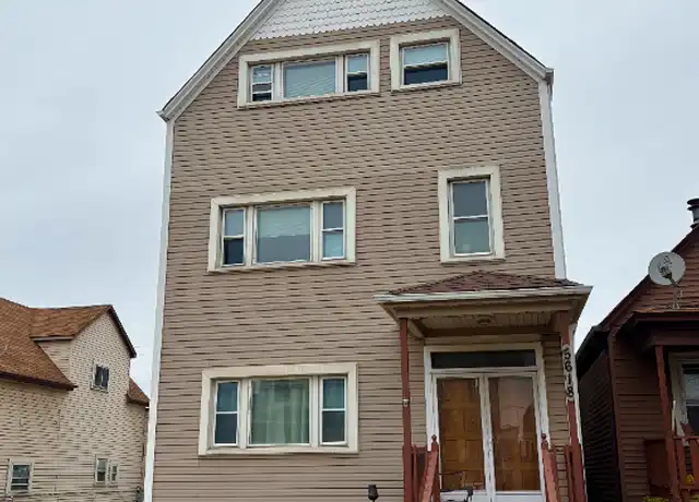Property at 5618 W 64th Pl Unit 2 R, Chicago, IL, 60638, 3 beds, 1 bath, [object Object]
