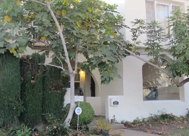 Property at 825 S Holt Ave, Los Angeles, CA, 90035, 3 beds, 3 baths, [object Object]