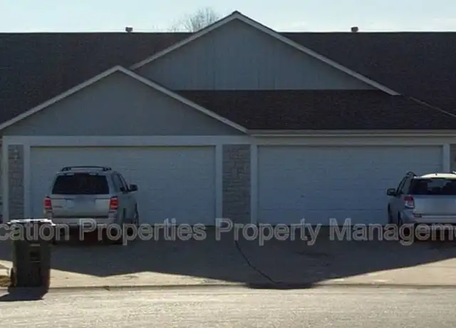 Property at 951 E Wildcat Run St Unit 1, Gardner, KS, 66030, 3 beds, 2 baths, [object Object]