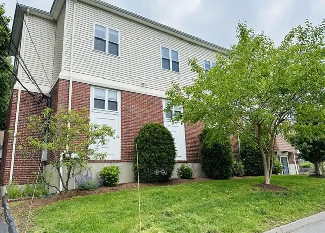 Property at 909 Hancock St, Quincy, MA, 02170, 2 beds, 1 bath, [object Object]
