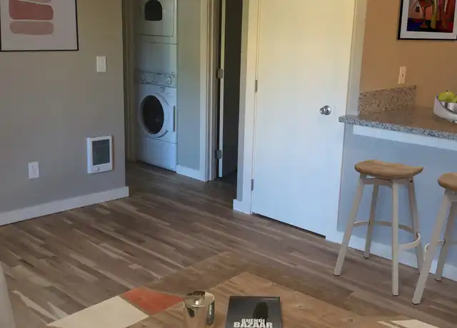Property at 2819 NE Flanders St Unit 1, Portland, OR, 97232, 2 beds, 1 bath, [object Object]