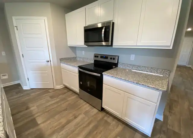 Property at 8018 Irwin Loop, Daphne, AL, 36526, 4 beds, 2 baths, [object Object]