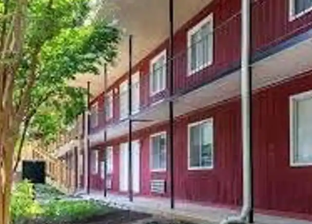 Property at 201 Avenue B Unit 10, Knoxville, TN, 37920, 1 bed, 1 bath, [object Object]