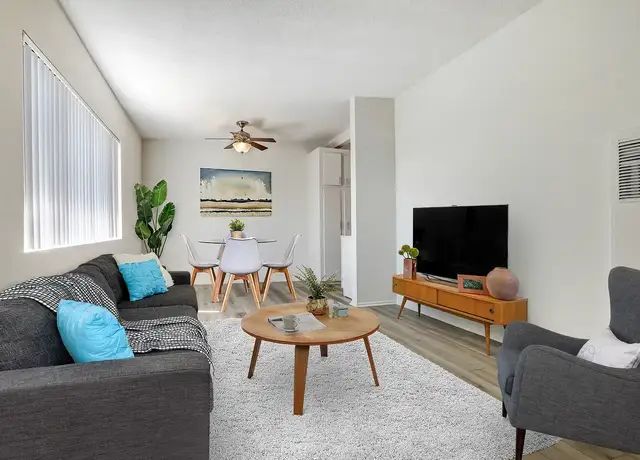 Photo of 236 3rd Ave, Venice, CA 90291