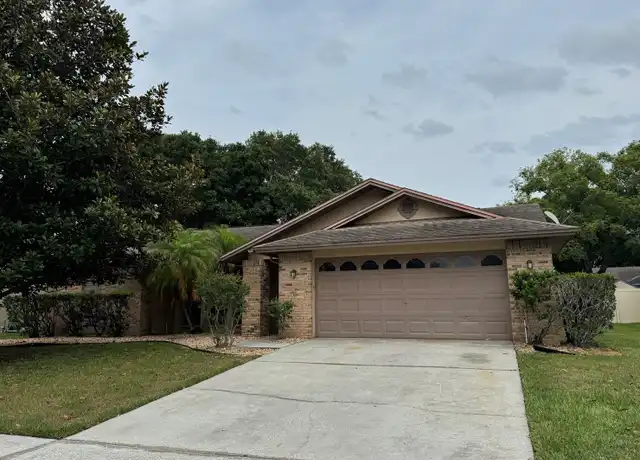 Property at 3005 Starmount Dr, Valrico, FL, 33596, 4 beds, 3 baths, [object Object]