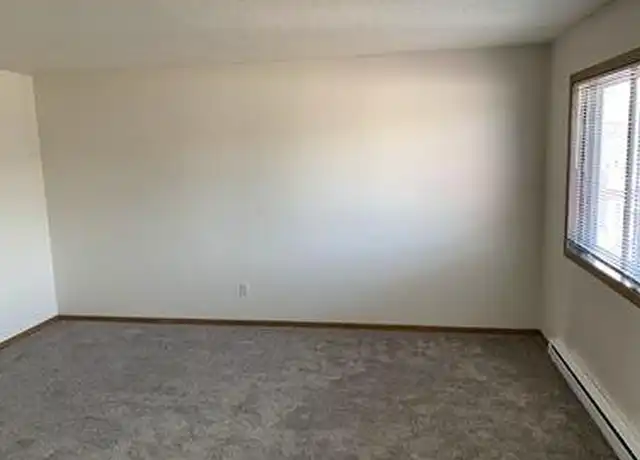 Property at 1315 34th St Cir S, Moorhead, MN, 56560, 1 bed, 1 bath, [object Object]