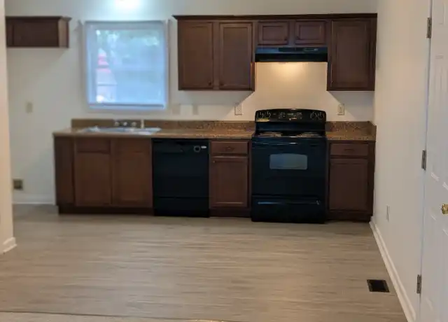 Property at 904 Cedar St, Hopewell, VA, 23860, 3 beds, 2 baths, [object Object]