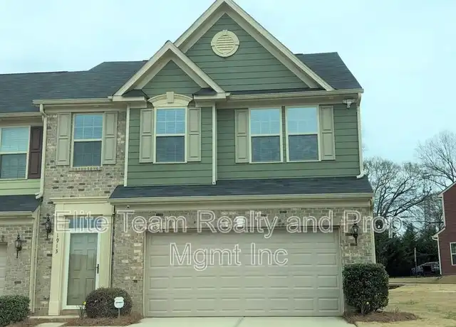 Property at 1913 Fleetwood Dr, Charlotte, NC, 28208, 3 beds, 2.5 baths, [object Object]