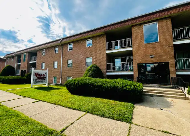 Property at 1405 E Chicago St Unit 1407-4, Valparaiso, IN, 46383, 2 beds, 1.5 baths, [object Object]