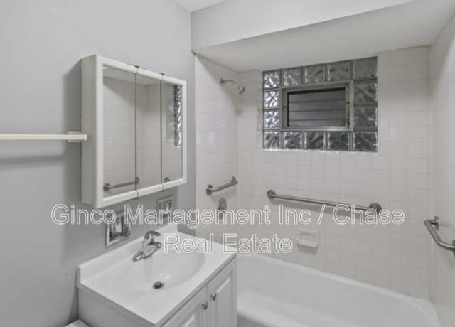 Photo of 3007 W 87th St Unit 3, Evergreen Park, IL 60805