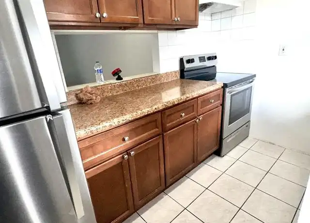 Property at 5708 Blueberry Ct, Lauderhill, FL, 33313, 2 beds, 1.5 baths, [object Object]