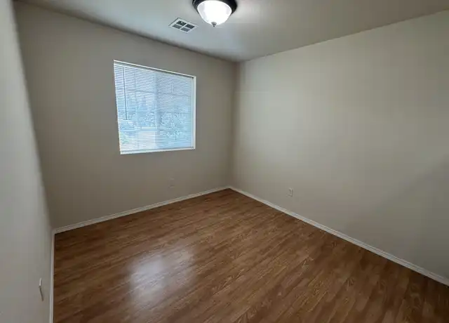 Property at 21 W Evergreen Dr, Kalispell, MT, 59901, 2 beds, 1 bath, [object Object]