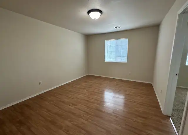 Property at 21 W Evergreen Dr, Kalispell, MT, 59901, 2 beds, 1 bath, [object Object]