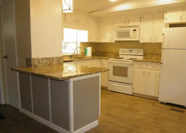 Property at 804 Gibson Rd, Fort Walton Beach, FL, 32547, 2 beds, 2 baths, [object Object]
