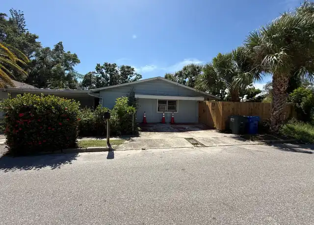 Property at 702 21st Ave W Unit B, Bradenton, FL, 34205, 1 bed, 1 bath, [object Object]