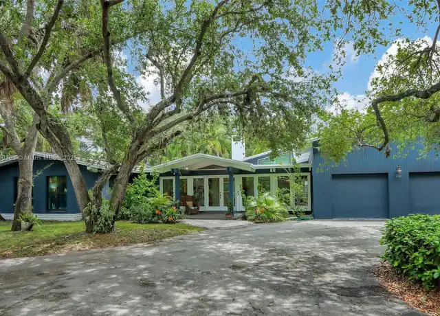 Property at 9290 SW 117th Ter, Miami, FL, 33176, 6 beds, 5 baths, [object Object]