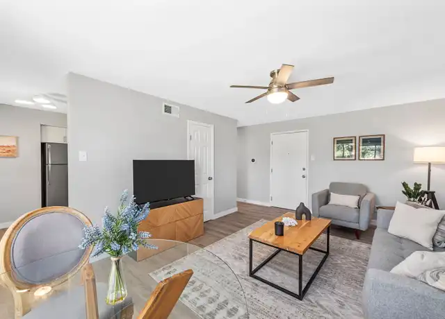 Property at 7201 Gravois Ave Unit 2B, St. Louis, MO, 63116, 1 bed, 1 bath, [object Object]