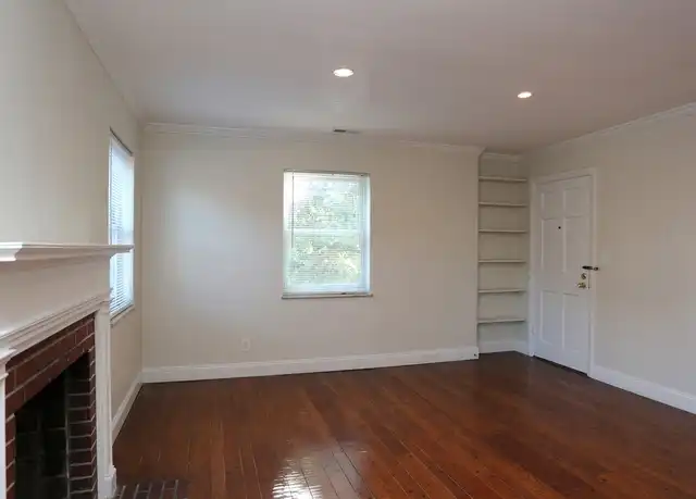 Property at 2023 Edgecliff Pl, Cincinnati, OH, 45206, 1 bed, 1 bath, [object Object]