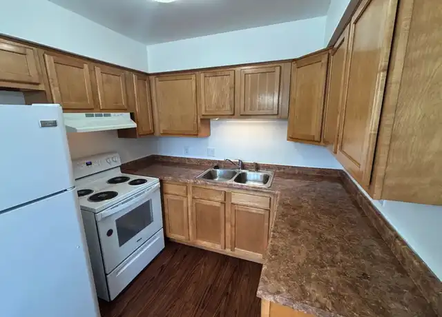 Property at 2113 N Carolina St Unit 2, Saginaw, MI, 48602, 2 beds, 1 bath, [object Object]