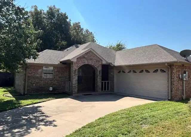 Property at 1014 Dawn Ct, Granbury, TX, 76048, 3 beds, 2 baths, [object Object]