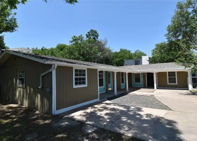 Property at 2913 E 51st St, Austin, TX, 78723, 3 beds, 1 bath, [object Object]