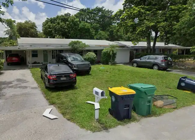 Property at 2320 SW 44th St Unit B, Fort Lauderdale, FL, 33312, 1 bed, 1 bath, [object Object]