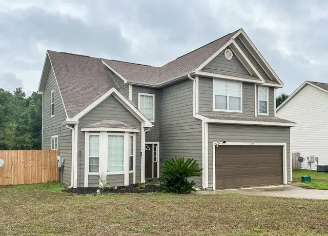 Property at 122 Peoria Blvd, Crestview, FL, 32536, 4 beds, 2.5 baths, [object Object]