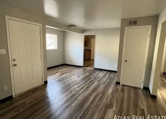 Property at 2707 N Chestnut St Unit 4, Colorado Springs, CO, 80907, 3 beds, 1 bath, [object Object]