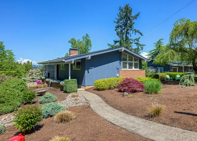 Property at 1529 Hemlock St, Lake Oswego, OR, 97034, 4 beds, 3 baths, [object Object]