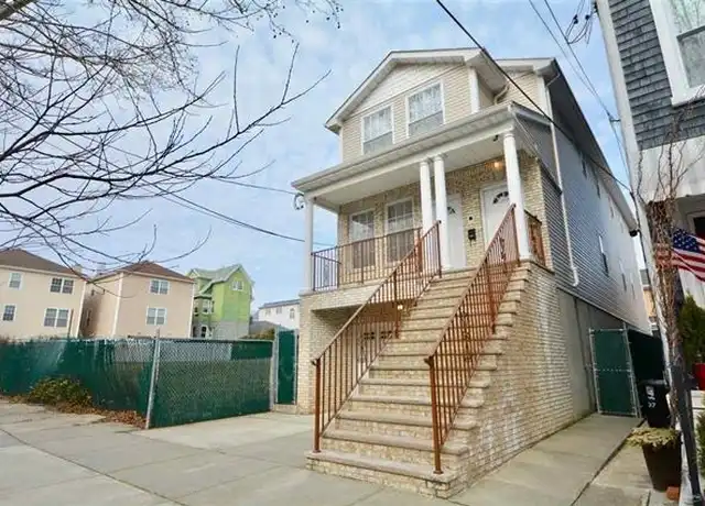 Property at 39 W 34th St #2, Bayonne, NJ, 07002, 3 beds, 2 baths, [object Object]