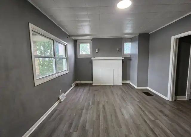 Property at 1716 Amanda St, Pittsburgh, PA, 15210, 1 bed, 1 bath, [object Object]
